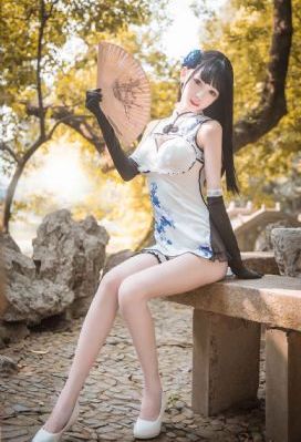 欧美天然大胸av女星_720在线观看电视