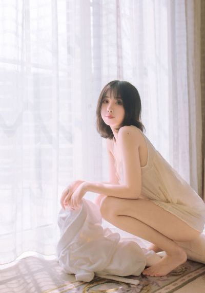 欧美唯美背影黑白_DVD电影完整版