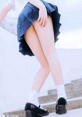 欧美蕾丝内衣广告_4K在线播放观看