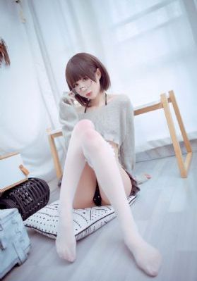 清纯女被强行糟蹋h_720韩国电影在线观看