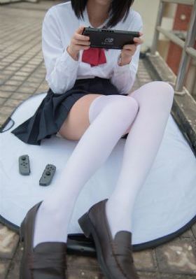 欧美男歌星神仙颜值_免费手机在线看观看