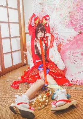 国产精品卡一卡二卡三_720神马影院在线